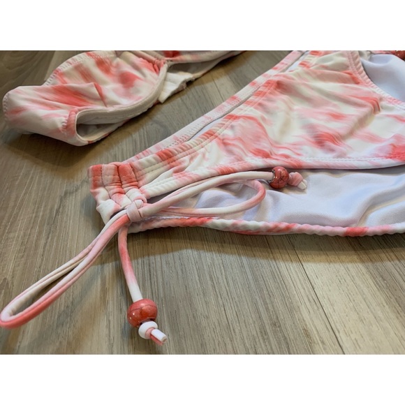 White and coral designer swimwear set - Picture 3 of 9